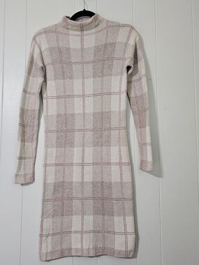 Tahari Sweater Dress XS Beige Plaid Long Sleeve Knit Bodycon Midi Cozy